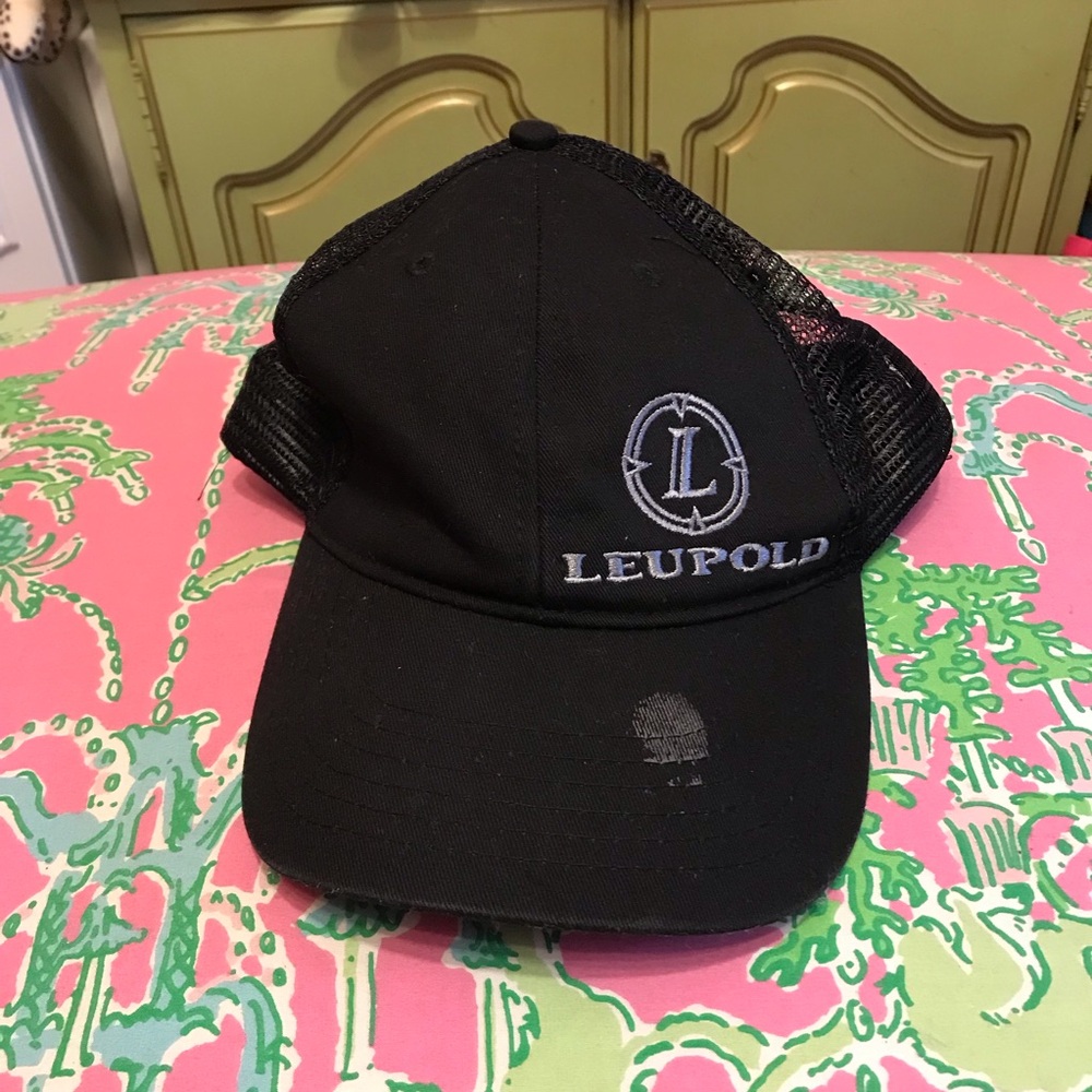 Leupold Scopes Vintage Snapback Trucker Hat Mesh Back Black Cap